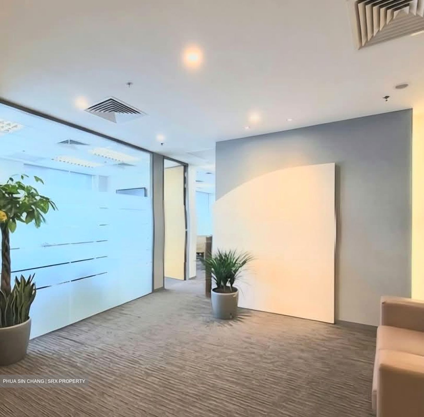 One Raffles Place (D1), Office #566903671